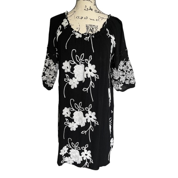 Anthropologie Liv Los Angeles Black Embroidered Peasant Dress Boho Floral Size L - Picture 1 of 12